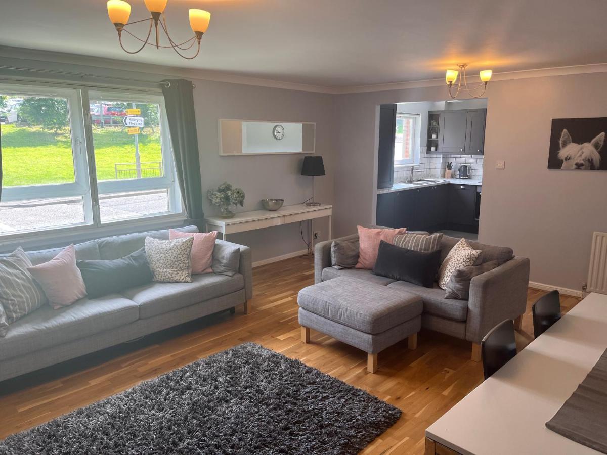 Flat Two, 212 Eaglesham Road, East Kilbride, Glasgow Ngoại thất bức ảnh